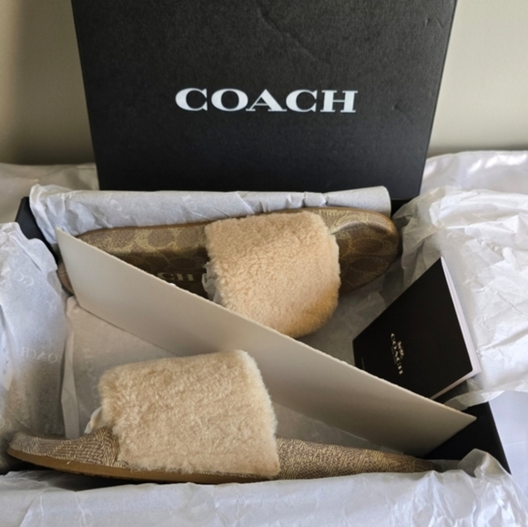 Coach Ulla Shearling Slides Ivory Ladies sz 10 Casual Slip-on - Picture 11 of 13